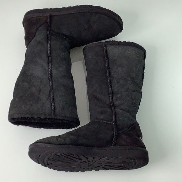 UGG Classic tall black leather boot size 7 EUC - Picture 8 of 15